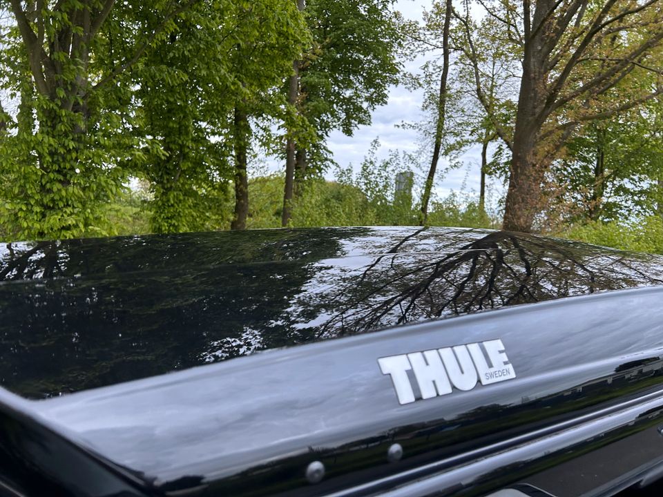 Dachbox Thule Dynamic M 800 Black Glossy 320L 75kg Sport TOP! in Soest