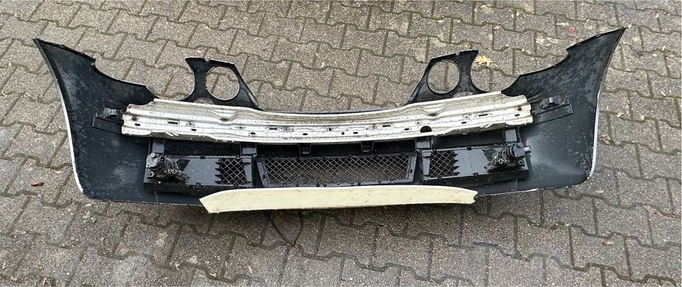 e46 Compact Stoßstange M-Paket mit Xenon, Original in Sindelfingen