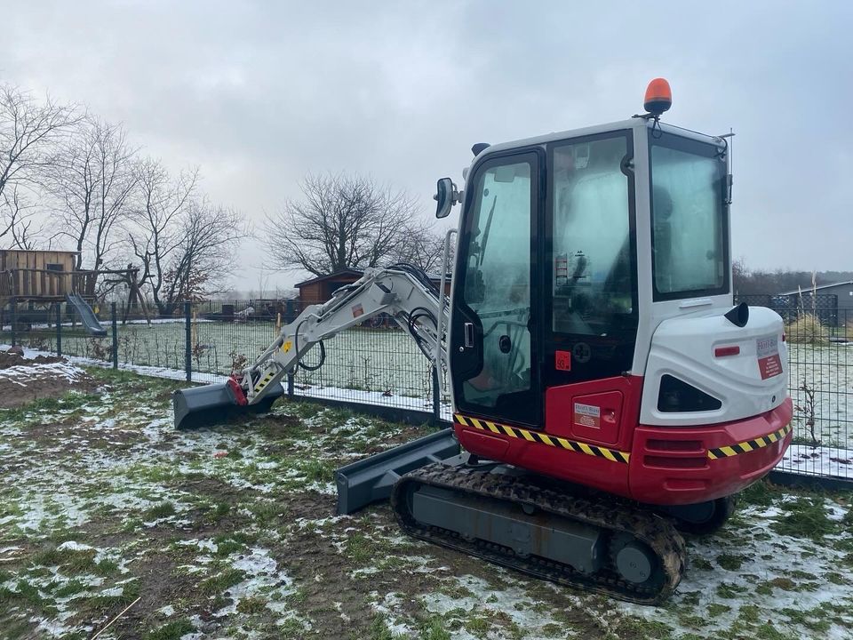 Minibagger, Vermietung, Baggerverleih, 3t, Takeuchi TB230 in Biesenthal