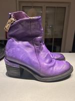 A.S. 98 ausgefallene Stiefelette Lila Köln - Köln Brück Vorschau