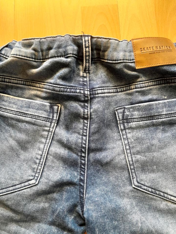 Thermojeans Jogdenim Gr.164 neuwertig in Stuttgart