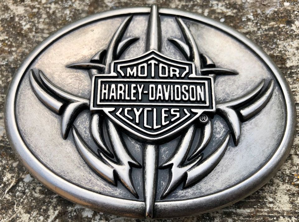 Tribal Harley Davidson Gürtelschnalle Buckle Logo Bar&Shield USA in Fremdingen