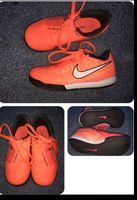 Nike Kinder Turnschuhe Sportschuhe orange Gr. 27 Neuwertig Hessen - Wetzlar Vorschau