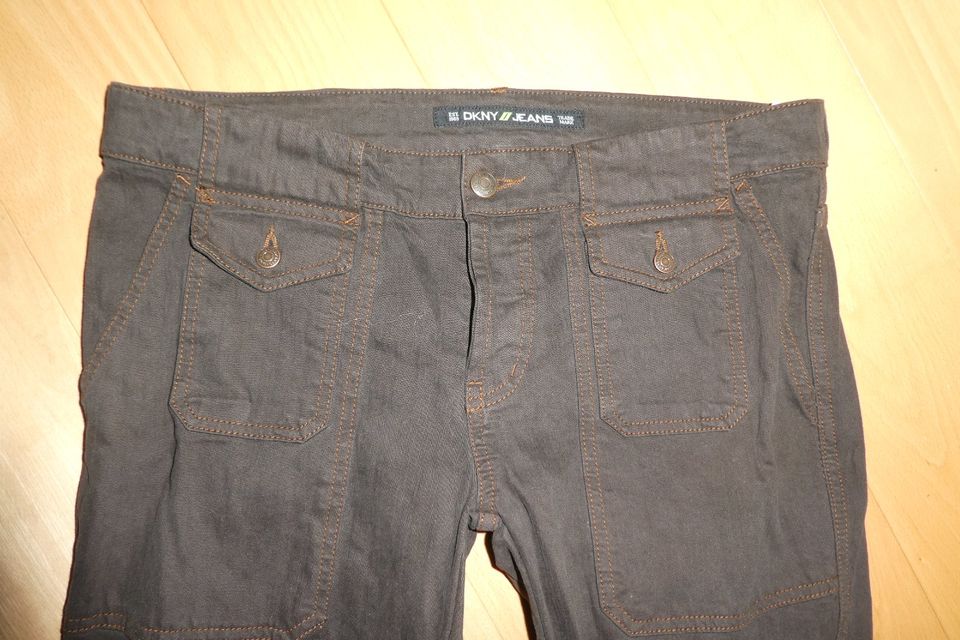 DONNA KARAN, DKNY Jeans Gr. 42 braun wNEU in Bremen