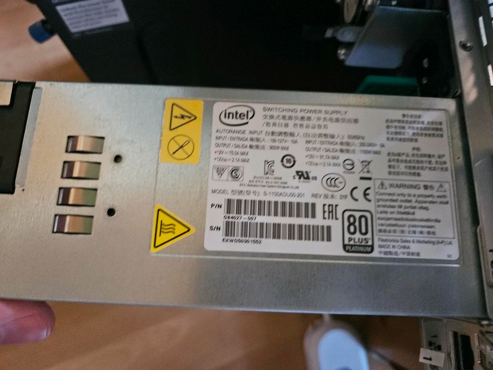 Server Tarox 2U 2x Intel 2630V3 bootet nicht in Reichertsheim