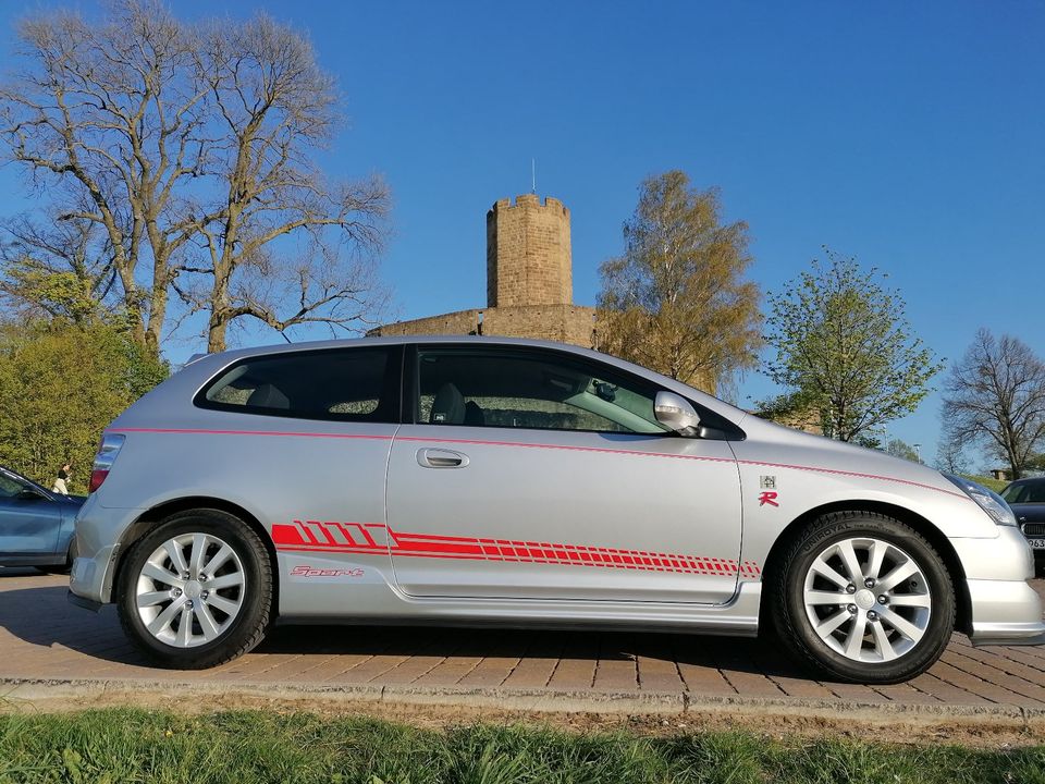 Honda Civic Sport BAR 1.4 i 16 V - Original 8.800 km  !!!! in Sinsheim