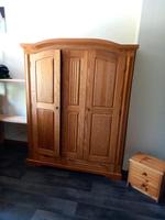 Kiefernkleiderschrank Neuer Preis 75 Euro Nordrhein-Westfalen - Solingen Vorschau