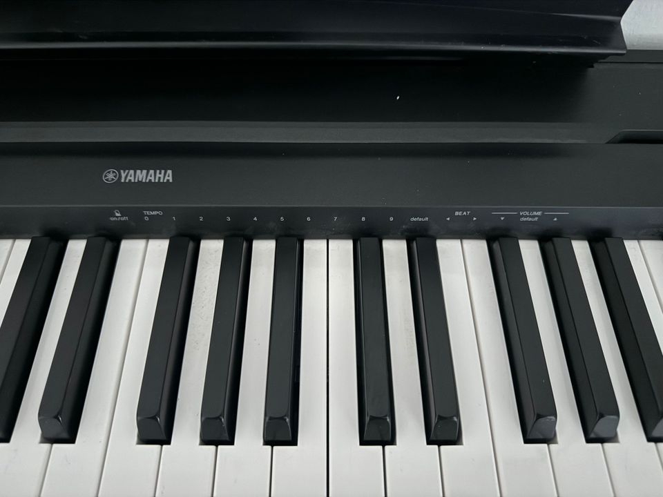 Klavier - Yamaha - P 45 in Renningen