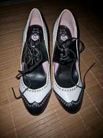 Rockabilly Rockabella Gothik TUK neuw. Pumps 39/38- mit Porto! Nordrhein-Westfalen - Höxter Vorschau