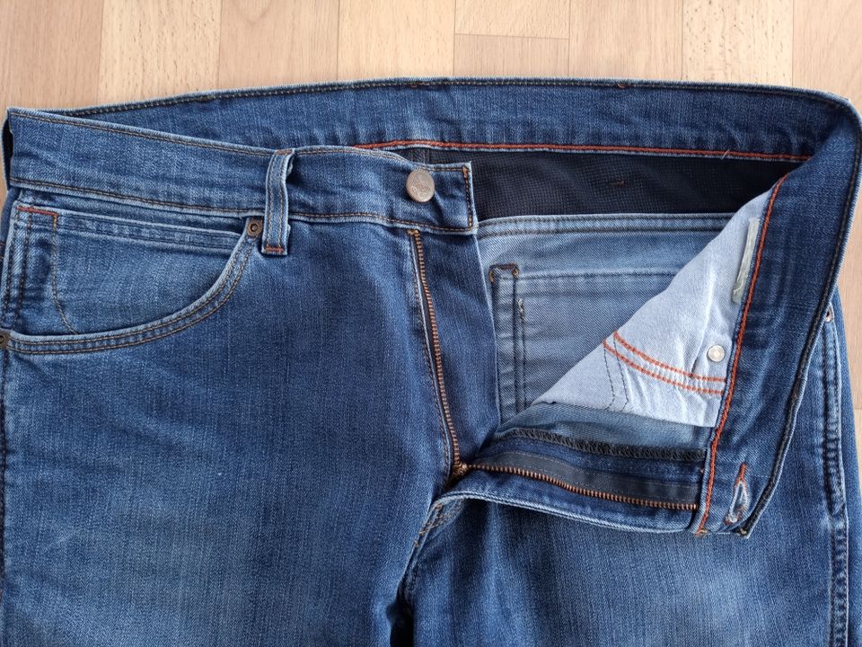 Wrangler Herren Jeans Jeanshose blau in Krauschwitz
