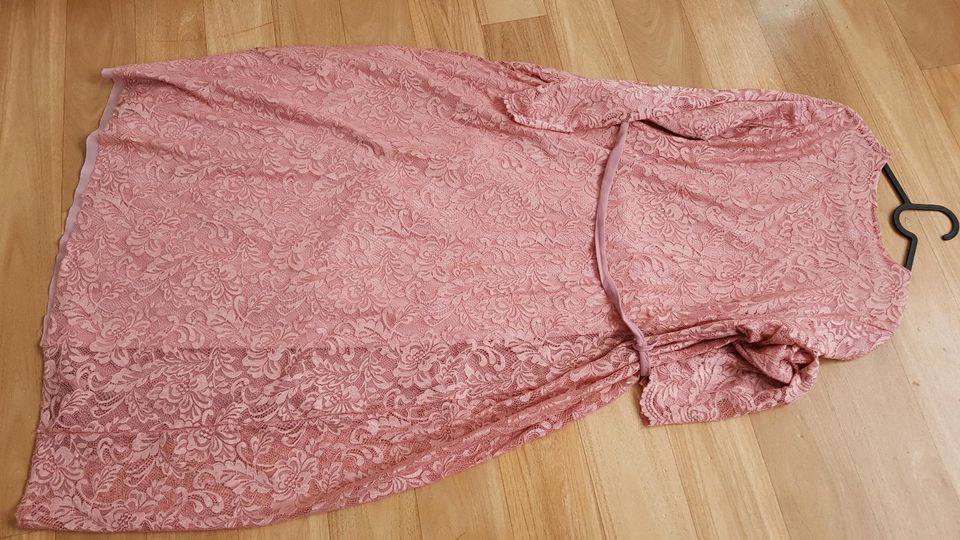 Damen Spitzen Kleid sehr edel Doppellagig gr.46/48 in Weitersbach