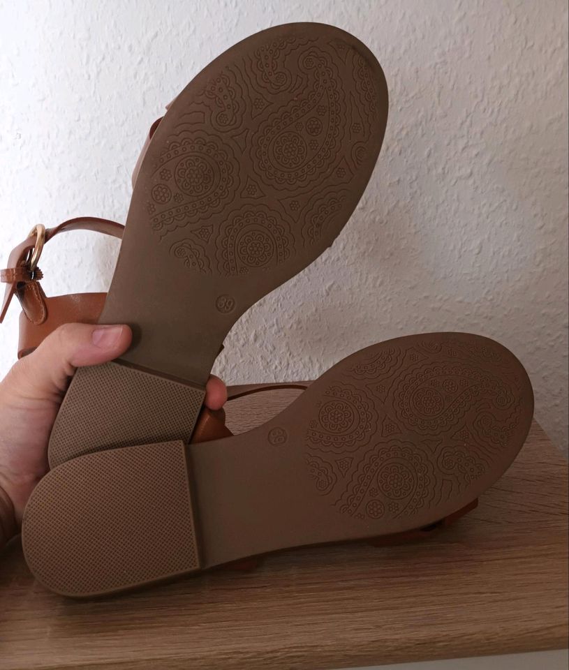 Sandalen, Sandaletten Größe 39, neu in Hessisch Lichtenau