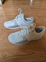 Nike Air Sneaker - Größe 40.5 *NEU* Baden-Württemberg - Crailsheim Vorschau