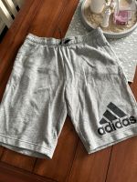 Adidas Sweatshorts Gr.176 Top Zustand Nordfriesland - Wyk Vorschau