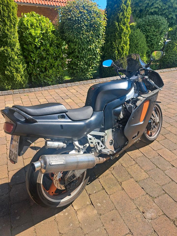 Suzuki GSX-R 750 W in Barntrup