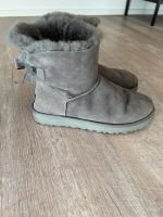 UGG Boots grau neuwertig Größe 39 Bayern - Aichach Vorschau