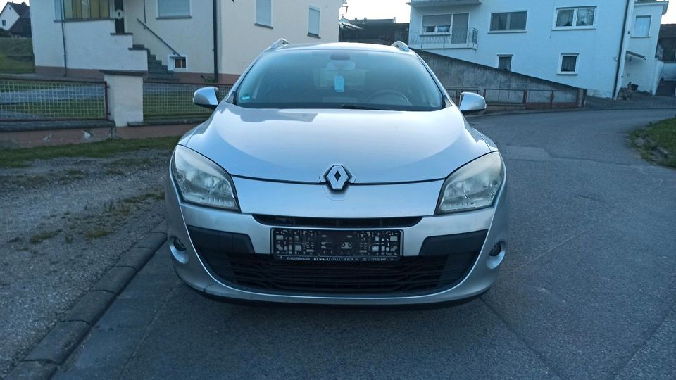 Renault Megane III 1.9 dci 131 PS. in Schwabach