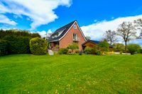 Einfamilienhaus auf traumhaft großem Grundstück in Feldrandlage mit ca. 140 m² Halle! Schleswig-Holstein - Hemdingen Vorschau