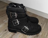 Stiefel NEUWERTIG Hessen - Hanau Vorschau
