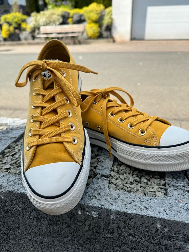 CONVERSE Plateau gelb/senfgelb 39,5 in Herborn