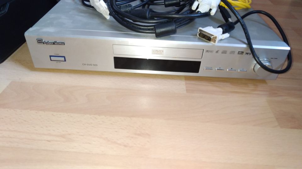 Drucker HP+Epson XP 215 Canon Scanner DVD Player DVI Kabel Tastat in Saarbrücken
