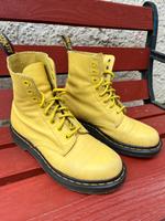 Dr. Martens gelb Pascal Gr 40 Stiefel 8 Loch Air Wair Niedersachsen - Osterode am Harz Vorschau