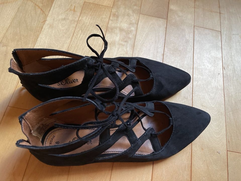 S. Oliver - schwarze Slipper, Sandalen aus Leder in Rochlitz