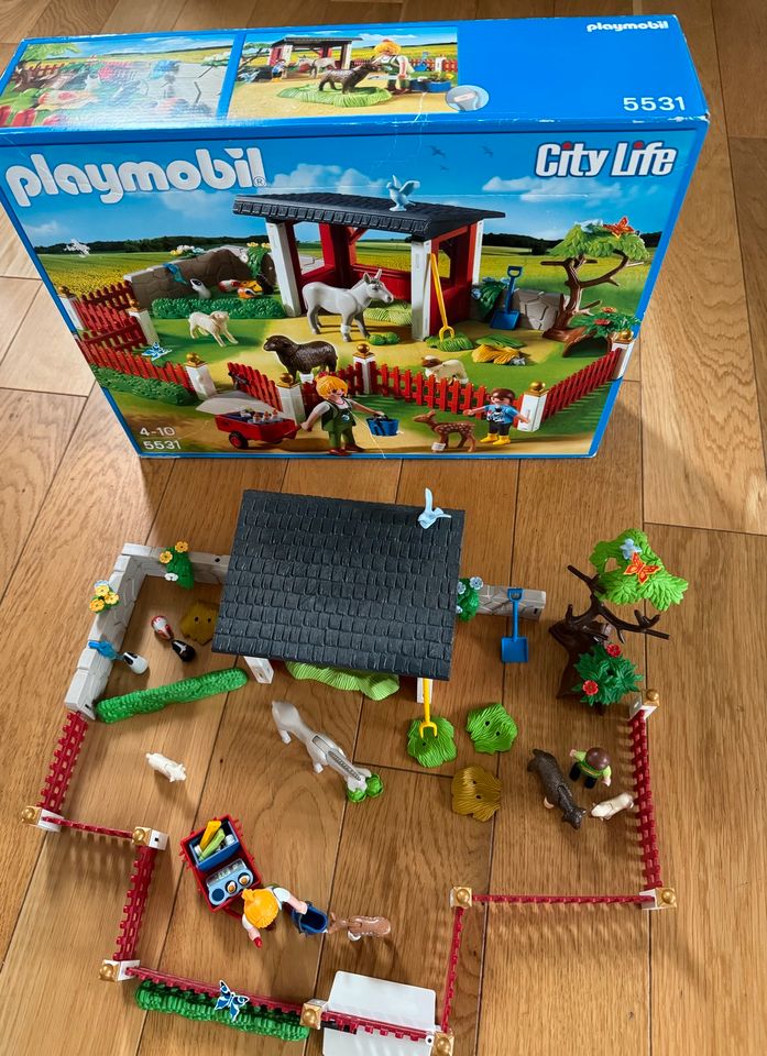 PLAYMOBILTierpflegestation mit Freigehege 5531 in Gütersloh