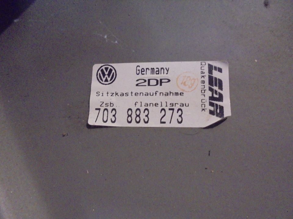 VW T4 Multivan Sitzkasten Aufnahme 703883273 Back to Back Konsole in Harrislee