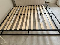 Bett schwarz 180x200cm aus Metall mit Rollrost Nordrhein-Westfalen - Bottrop Vorschau