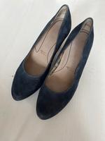Tamaris Pumps blau Leder 41 Schleswig-Holstein - Schrepperie Vorschau