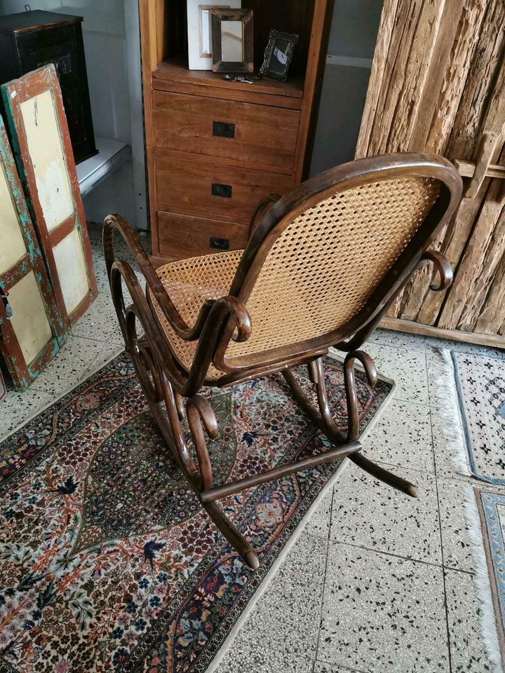 Bugholz Schaukelstuhl | P5, Thonet-Stil in Recklinghausen