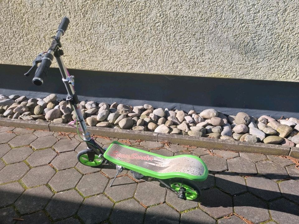 Space Scooter Deluxe - Roller / Tretroller in Riedenheim