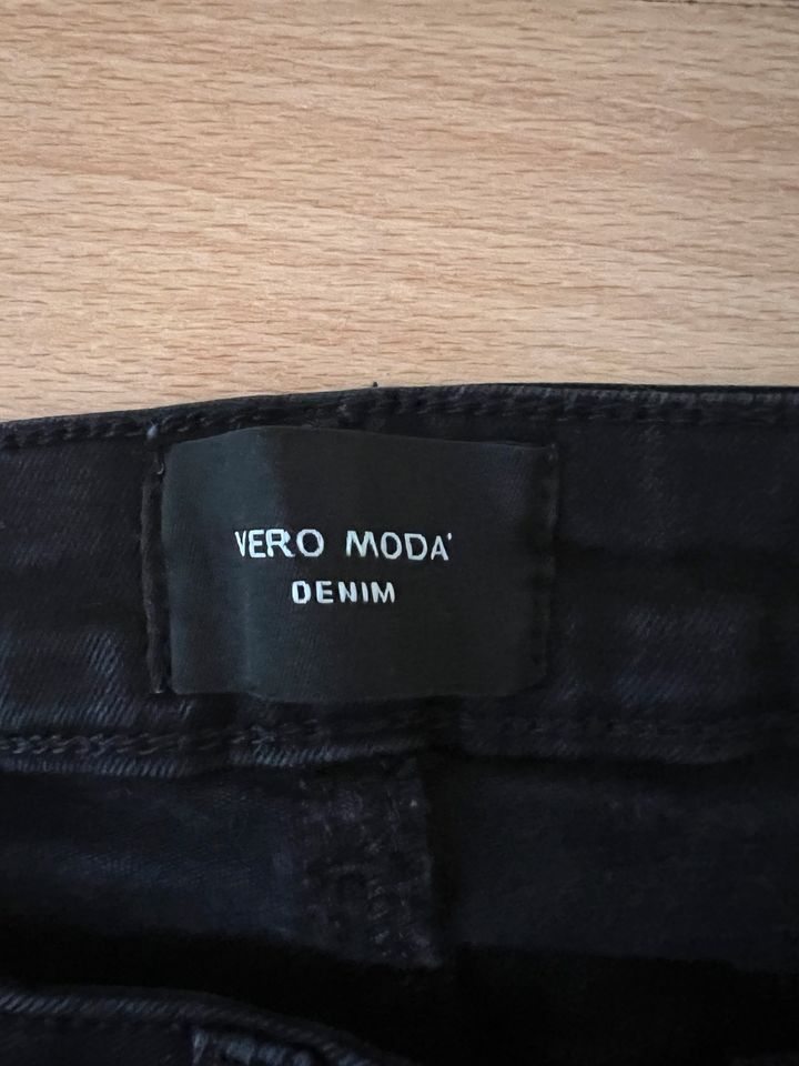 Vero Moda Jeans schwarz in München