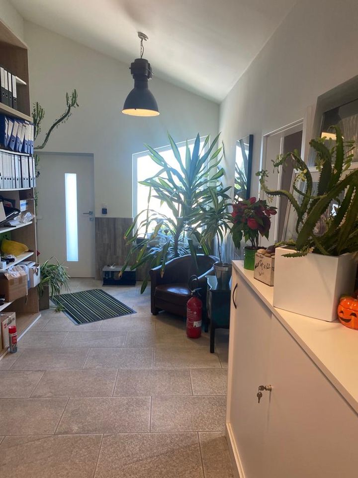 Büro in schönster Lage zvm. in Waldsee