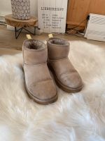 Ugg Boots mit Fell Nordrhein-Westfalen - Bünde Vorschau