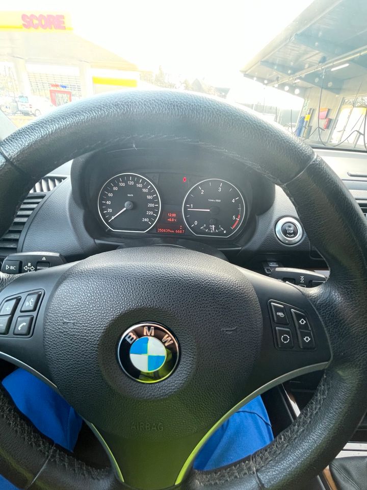 BMW 1er 118 in Emden