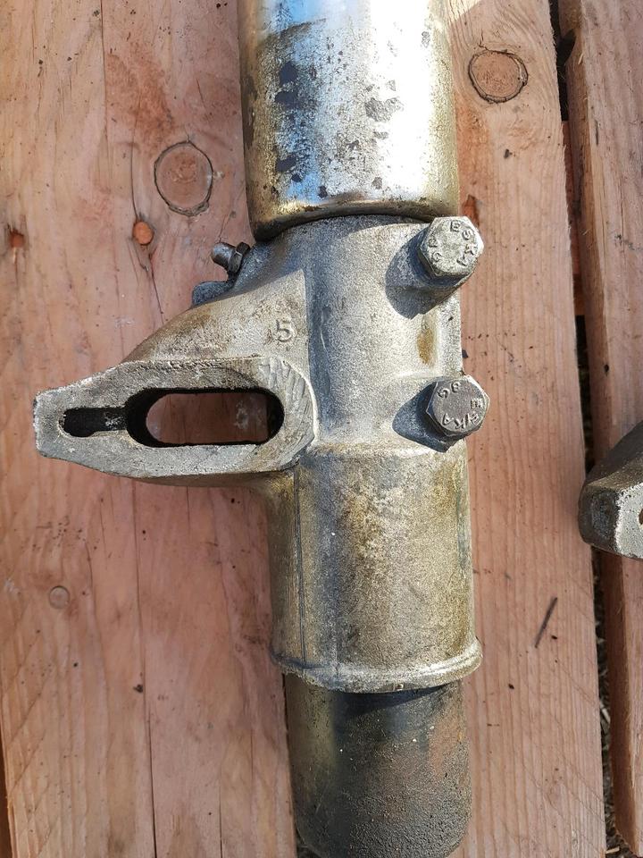 MZ RT 125 Stoßdämpfer Achsfaust Achsaufnahme Federung in Planebruch