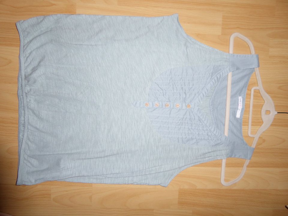 Neuw  Damen Bluse Shirt Top ONLY  Gr. L. Breite unter Ärmel einfa in Berlin