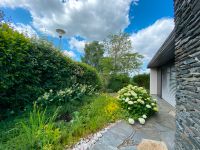 Ein etwas besonderes Wohnhaus, mit zwei Wohneinheiten, Garten und Garage in traumhafter Ortsrandlage Bayern - Waldmünchen Vorschau