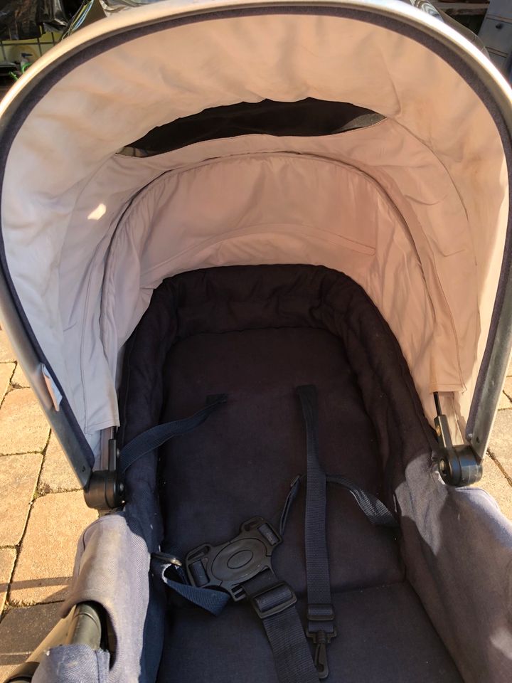 Moon Nuova Kinderwagen mit Babywanne und Sportsitz in Bischweier