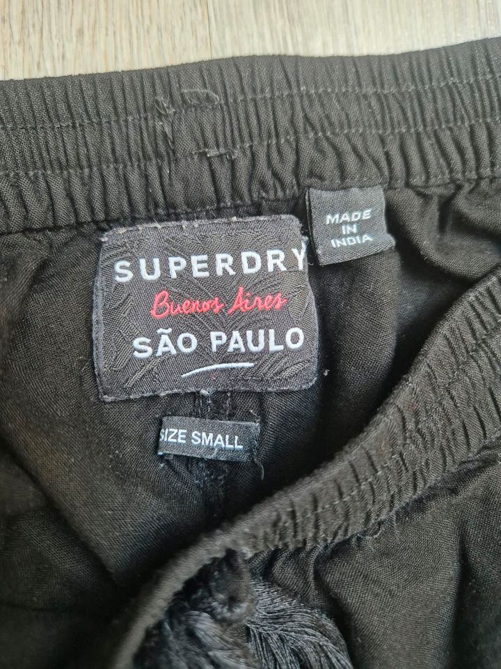 Superdry Hotpant Schwarz Shorts S Boho Festival in Dinslaken