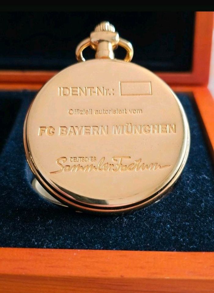 FC Bayern Taschenuhr Jubiläum Uhr in Überlingen