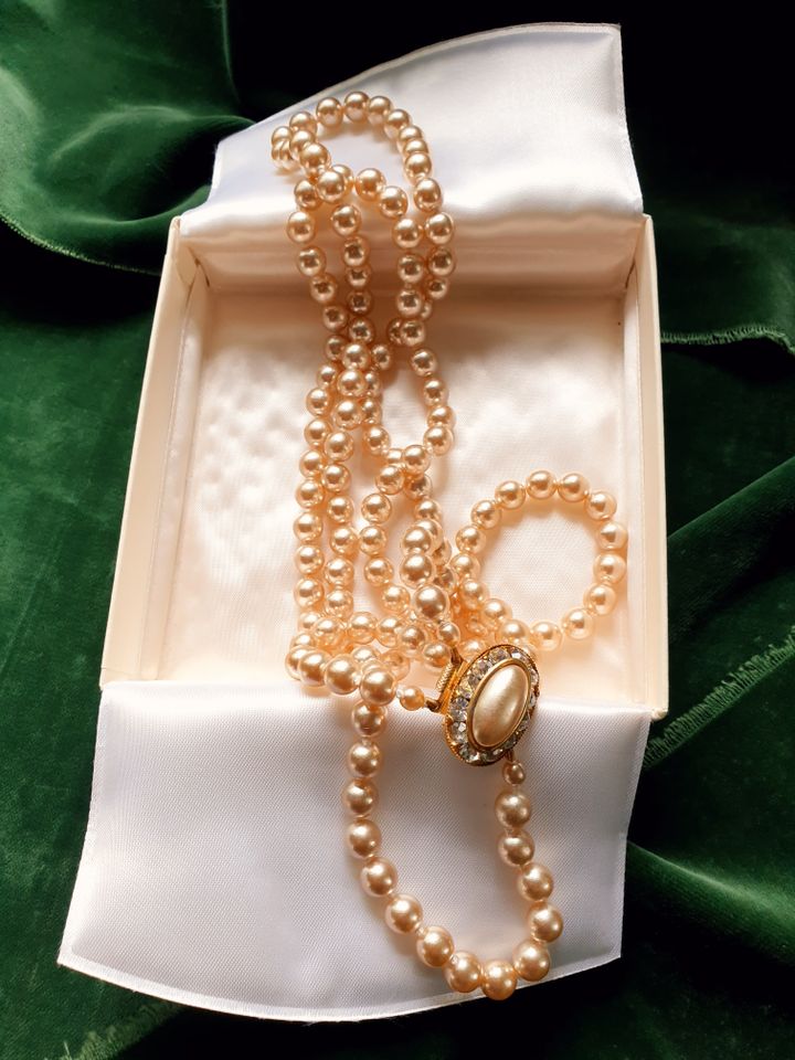 Perlen Halskette "Fashion Affairs" 30 cm wie neu in Langenzenn