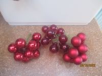 36 Spiegelbeeren rot dunkelrot Glas Christbaumkugel am Draht 20mm Niedersachsen - Haßbergen Vorschau