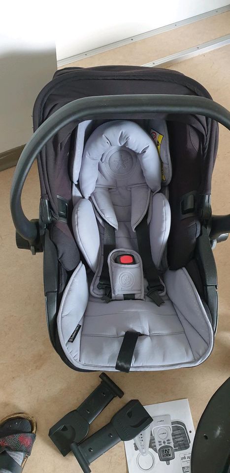 Kiddy Maxi Cosi, baby autositz mit isofix , Reborder in Katlenburg-Lindau