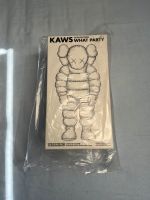 KAWS What Party Designer Toy Figurine (White) Berlin - Treptow Vorschau