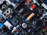 Schüler sucht alte Kameras und Zubehör Köln - Longerich Vorschau