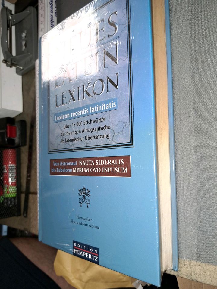 Neues Latein Lexikon Lexicon recentis latinitatis Edition Lempert in Berlin