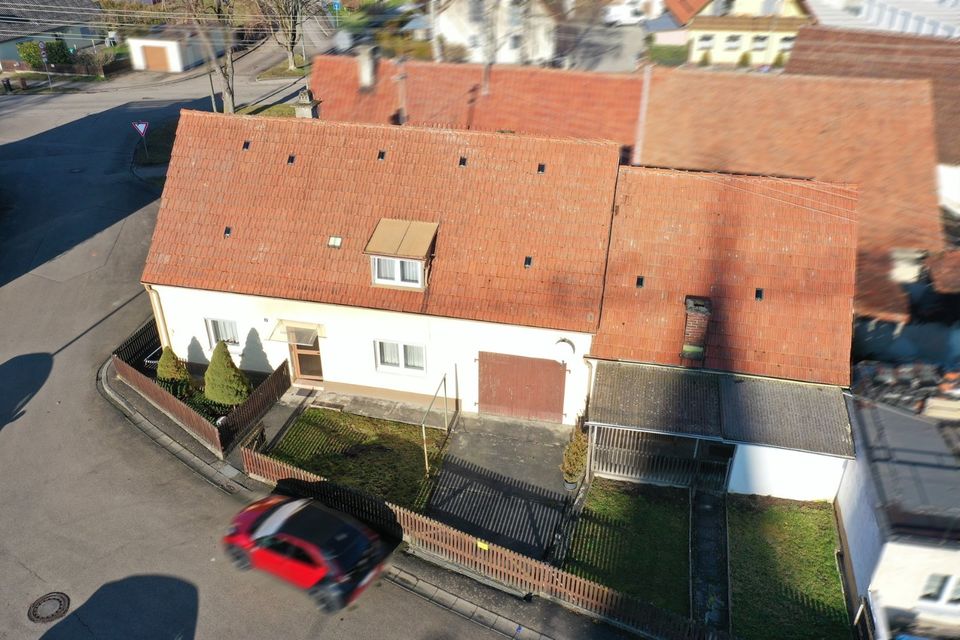 Schnuckeliges Einfamilienhaus in Dillingen-Schretzheim, ideal für Handwerker oder die kleine Familie in Dillingen (Donau)